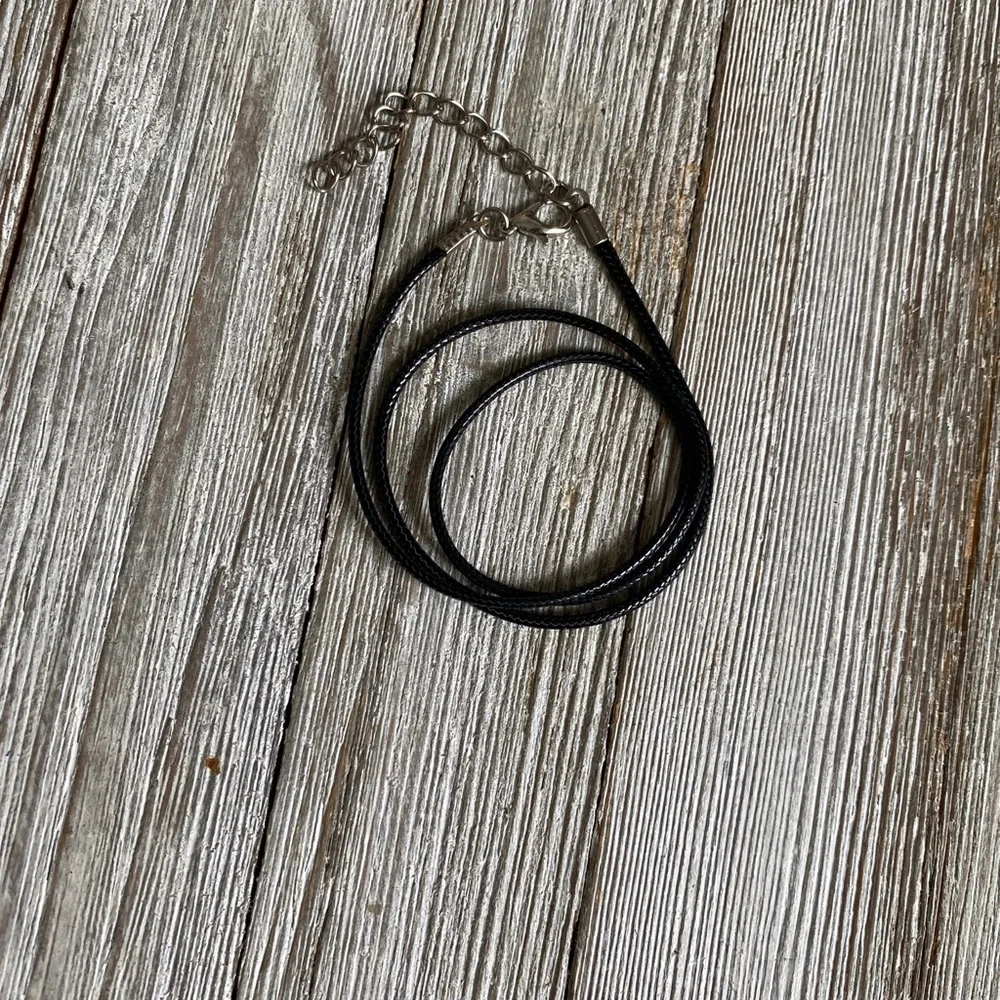 Amethyst Crystal Pendant Necklace – Spiritual Calm - Picture 5 of 7